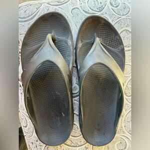 OOFOS Ooriginal Black Rubber Comfort Flip Flops Thongs Sandals Men’s 13 Orthotic